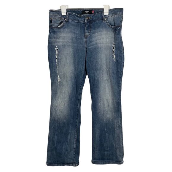 Torrid Plus Size Mid Rise Distressed Bootcut Jeans - Picture 1 of 4